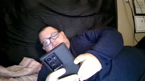 Snapshot of creeeping_death chatting on 6, 2, 2025 The hopeless romantic online show from 6, 2, 2025