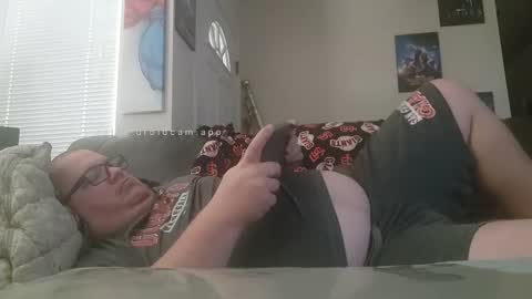 Snapshot of creeeping_death chatting on 17, 2, 2025 The hopeless romantic online show from 17, 2, 2025