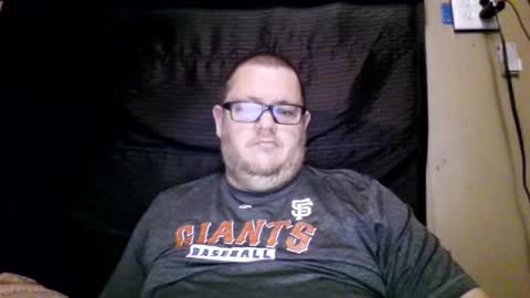 Snapshot of creeeping_death chatting on 3, 3, 2025 The hopeless romantic online show from 3, 3, 2025