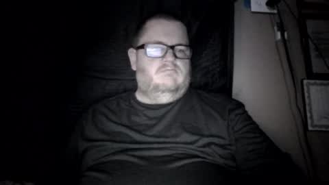 Snapshot of creeeping_death chatting on 8, 3, 2025 The hopeless romantic online show from 8, 3, 2025