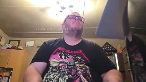 Snapshot of creeeping_death chatting on 20, 10, 2025 The hopeless romantic online show from 20, 10, 2025