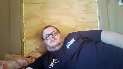 Snapshot of creeeping_death chatting on 20, 10, 2025 The hopeless romantic online show from 20, 10, 2025