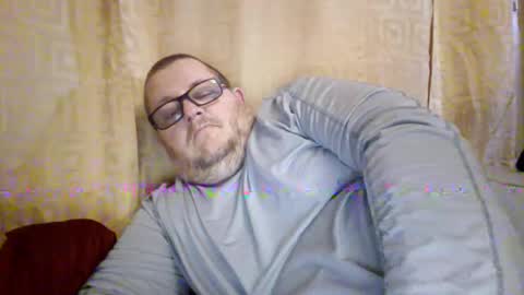 Snapshot of creeeping_death chatting on 18, 1, 2026 The hopeless romantic online show from 18, 1, 2026