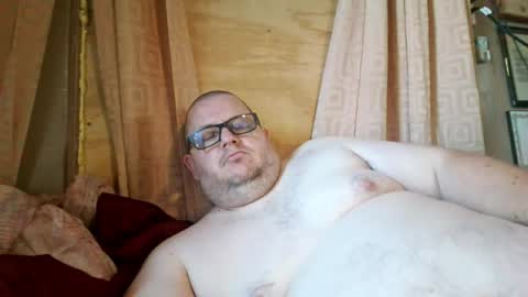 Snapshot of creeeping_death chatting on 7, 6, 2026 The hopeless romantic online show from 7, 6, 2026