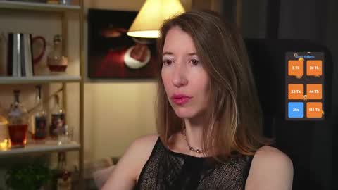 Quinn de la Creme online show from 11, 11, 2025