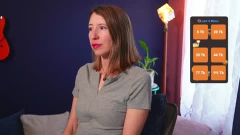 Snapshot of creme_dela_creme chatting on 2, 7, 2026 Quinn de la Creme online show from 2, 7, 2026