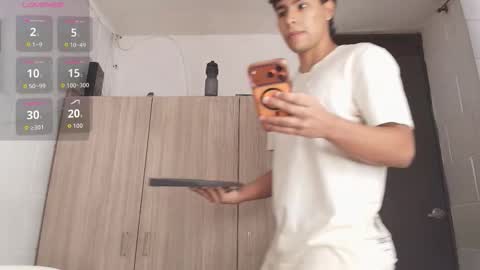 Snapshot of crh58_ chatting on 6, 2, 2026 crh58_ online show from 6, 2, 2026