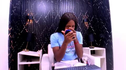 CriisBrown  online show from 8, 1, 2026