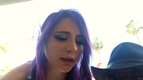 Crimson Kitten online show from 21, 4, 2026