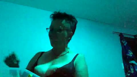 Snapshot of crimsonrose444 chatting on 1, 6, 2026 Tulip online show from 1, 6, 2026