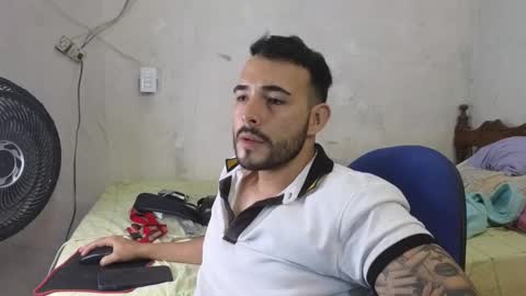 Snapshot of cris_simons chatting on 2, 12, 2024 cris_simons online show from 2, 12, 2024