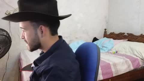 Snapshot of cris_simons chatting on 18, 1, 2025 cris_simons online show from 18, 1, 2025