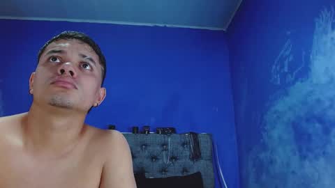 Snapshot of crisandmery chatting on 12, 9, 2025 CRISANDMERY online show from 12, 9, 2025