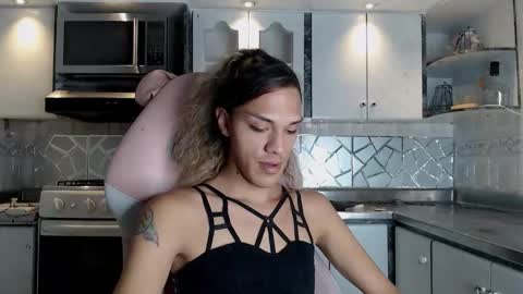 Cristina Onazis online show from 7, 3, 2026