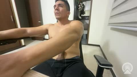 crispin_789 online show from 16, 4, 2026