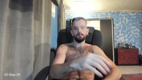 Snapshot of crissstud chatting on 25, 9, 2025 Criss online show from 25, 9, 2025