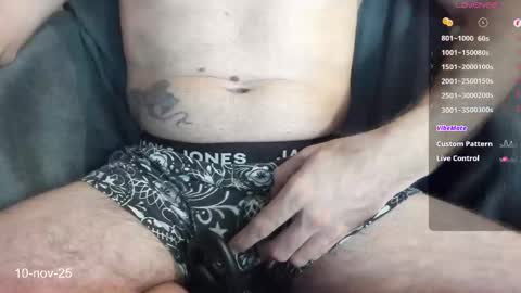 Snapshot of crissstud chatting on 10, 11, 2025 Criss online show from 10, 11, 2025