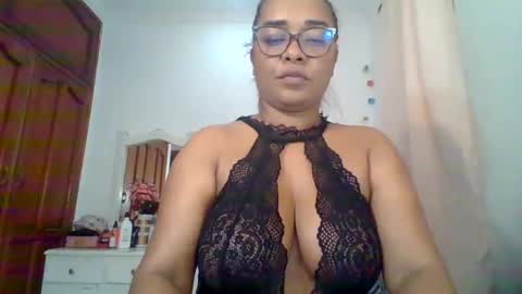 Snapshot of cristal_blanco chatting on 14, 2, 2025 cristal online show from 14, 2, 2025