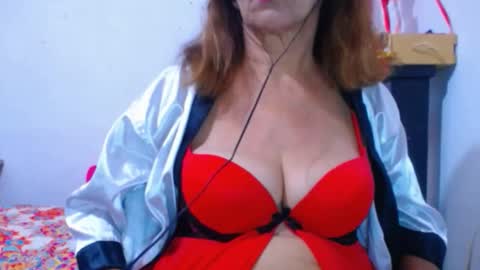 cristal_collins1 online show from 4, 2, 2025