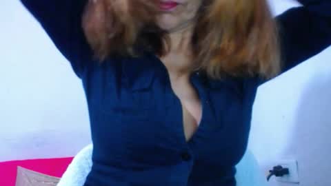 cristal_collins1 online show from 5, 3, 2025