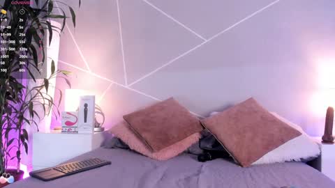 Snapshot of cristal_princess_ chatting on 6, 12, 2024 Cristal online show from 6, 12, 2024