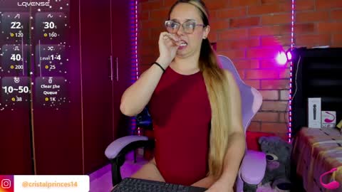 Snapshot of cristal_princess_ chatting on 4, 4, 2026 Cristal online show from 4, 4, 2026