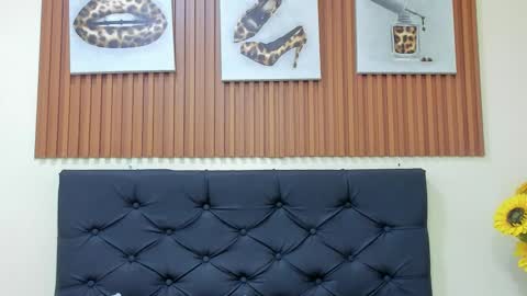 cristale69 online show from 28, 2, 2026