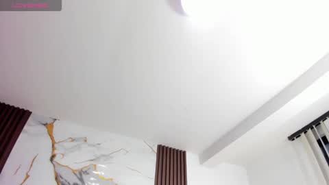 Snapshot of cristalwalker__ chatting on 9, 6, 2026 cristal walker online show from 9, 6, 2026
