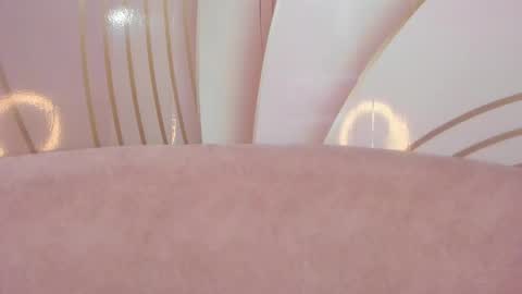  Independent Model online show from 19, 1, 2025