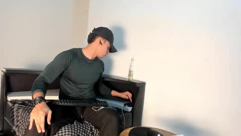 Snapshot of cristhian_wolf1 chatting on 9, 5, 2026 CRIS online show from 9, 5, 2026