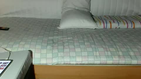 cristianrr184034 online show from 5, 2, 2026