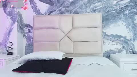 Snapshot of cristinecaru chatting on 17, 9, 2025 Cristine online show from 17, 9, 2025