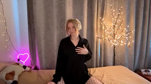 Snapshot of cristinekondo chatting on 6, 4, 2026 Marry online show from 6, 4, 2026