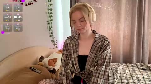 Snapshot of cristinekondo chatting on 24, 4, 2026 Marry online show from 24, 4, 2026