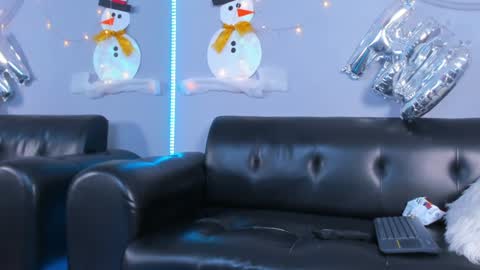 Cristopher online show from 3, 1, 2025