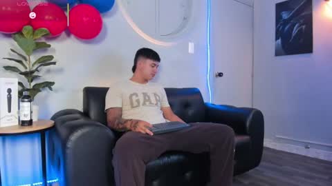 Snapshot of cristopher_strong chatting on 10, 6, 2026 Cristopher online show from 10, 6, 2026