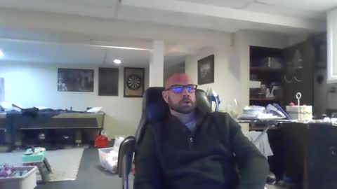Snapshot of crm400 chatting on 17, 5, 2026 billybasement online show from 17, 5, 2026