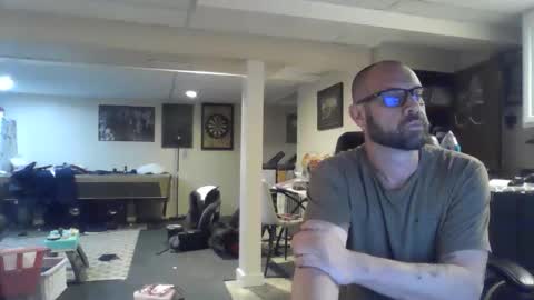 Snapshot of crm400 chatting on 21, 5, 2026 billybasement online show from 21, 5, 2026