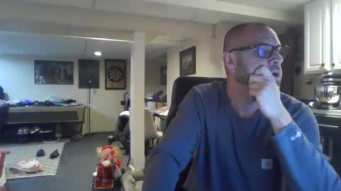 Snapshot of crm400 chatting on 17, 6, 2026 billybasement online show from 17, 6, 2026