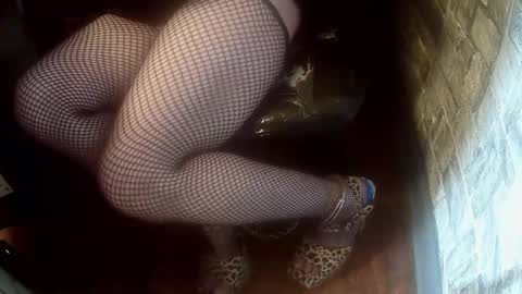 Snapshot of crossdresser_krystal chatting on 16, 9, 2025 crossdresser krystal online show from 16, 9, 2025