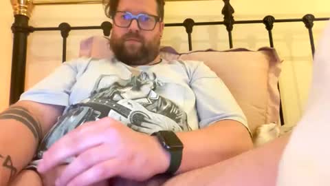 crouchendtiger online show from 6, 5, 2026