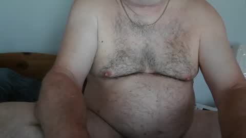 Snapshot of crowbarbi chatting on 2, 10, 2025 Crowbarbi online show from 2, 10, 2025