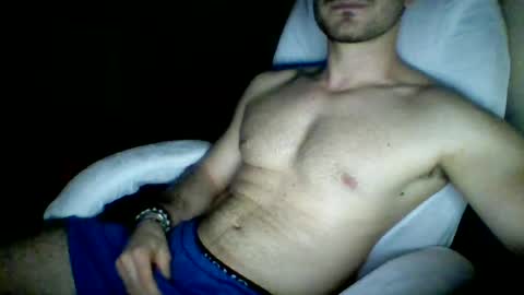 Snapshot of crox99 chatting on 8, 6, 2026 crox99 online show from 8, 6, 2026