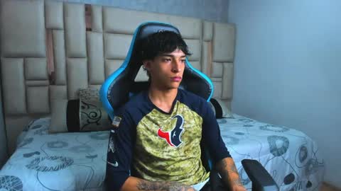 Snapshot of croy_myer chatting on 1, 3, 2026 Croy online show from 1, 3, 2026