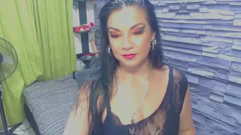 cruela_deviil online show from 26, 2, 2025