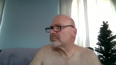 Snapshot of cruising_guy chatting on 17, 5, 2026 fun guy online show from 17, 5, 2026