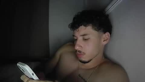 Snapshot of cruzxx69 chatting on 7, 5, 2026 cruzxx69 online show from 7, 5, 2026