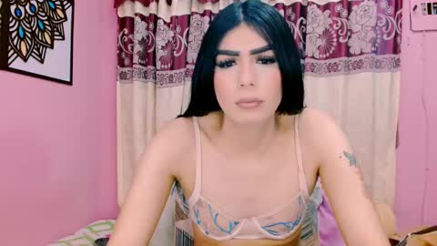 Instagram cristal espinosa1 online show from 8, 3, 2025