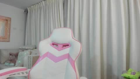 angie  online show from 4, 2, 2026