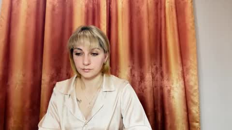 Snapshot of crystalfever_ chatting on 16, 5, 2026 Mary online show from 16, 5, 2026